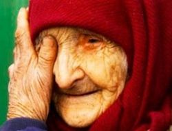 Esmer, dua alıyor..